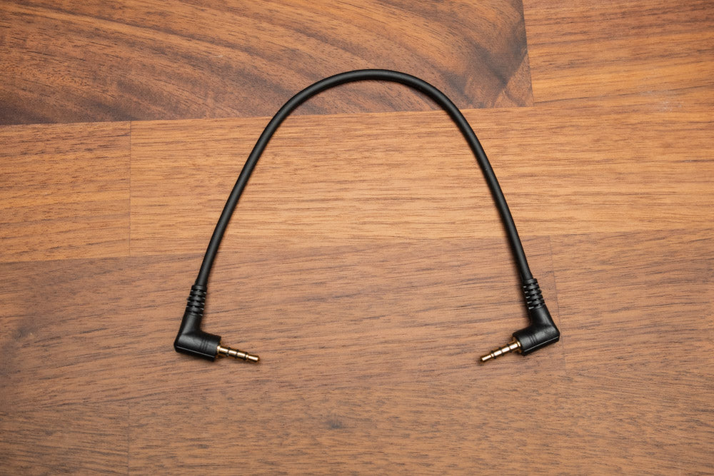 3.5mm Male to Male Angled TRRS Cable (9 inch)